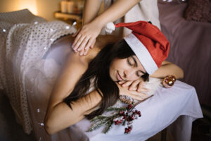 woman in Santa had getting a massage