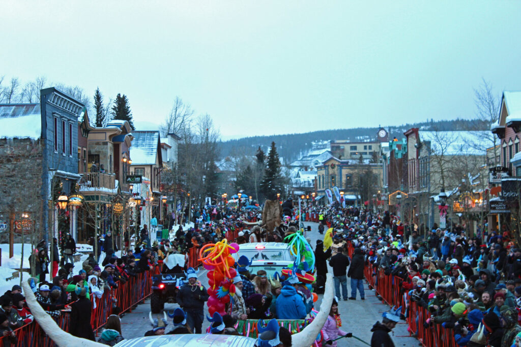 Ullr Parade Main Street