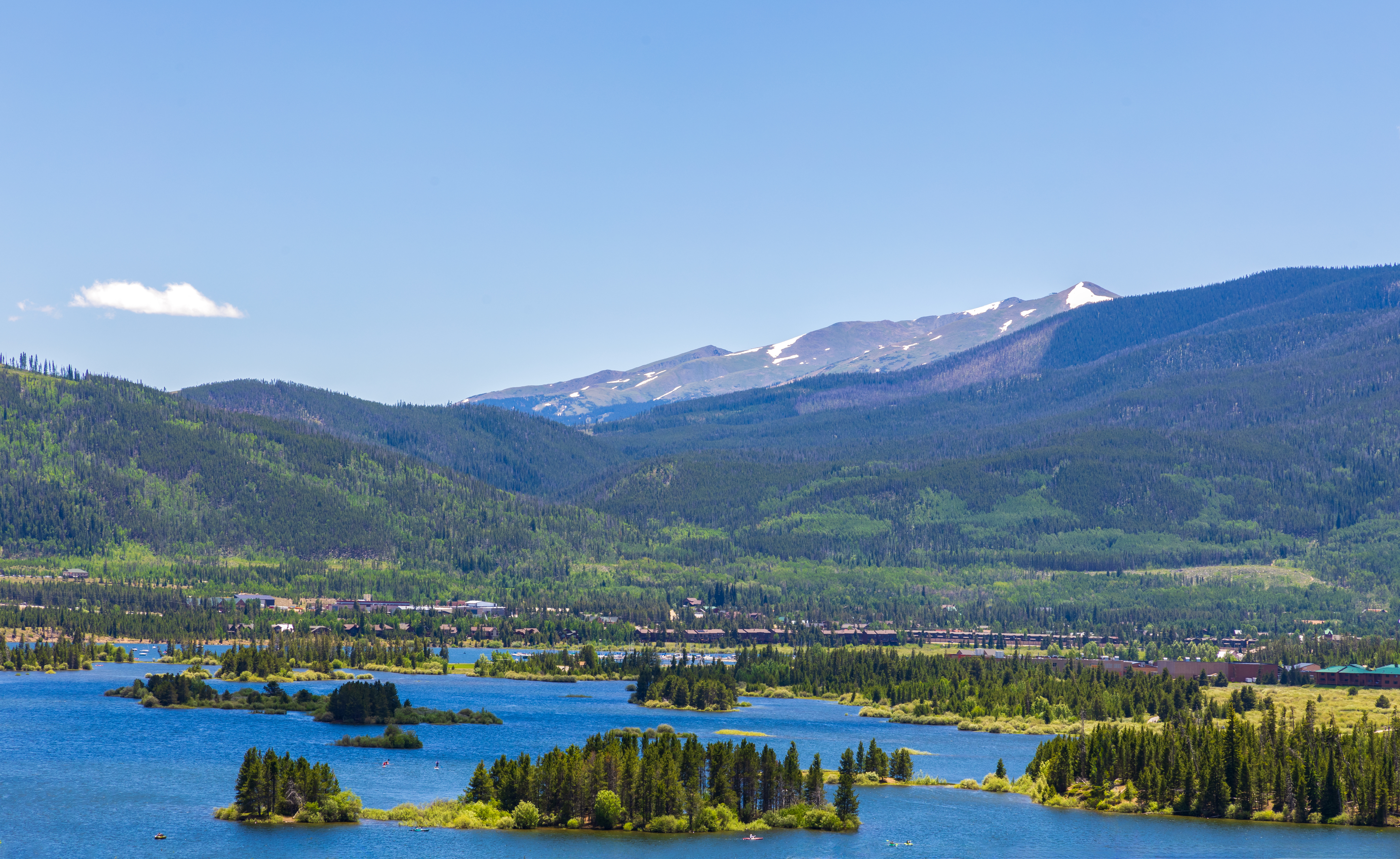 lake dillon in the spring