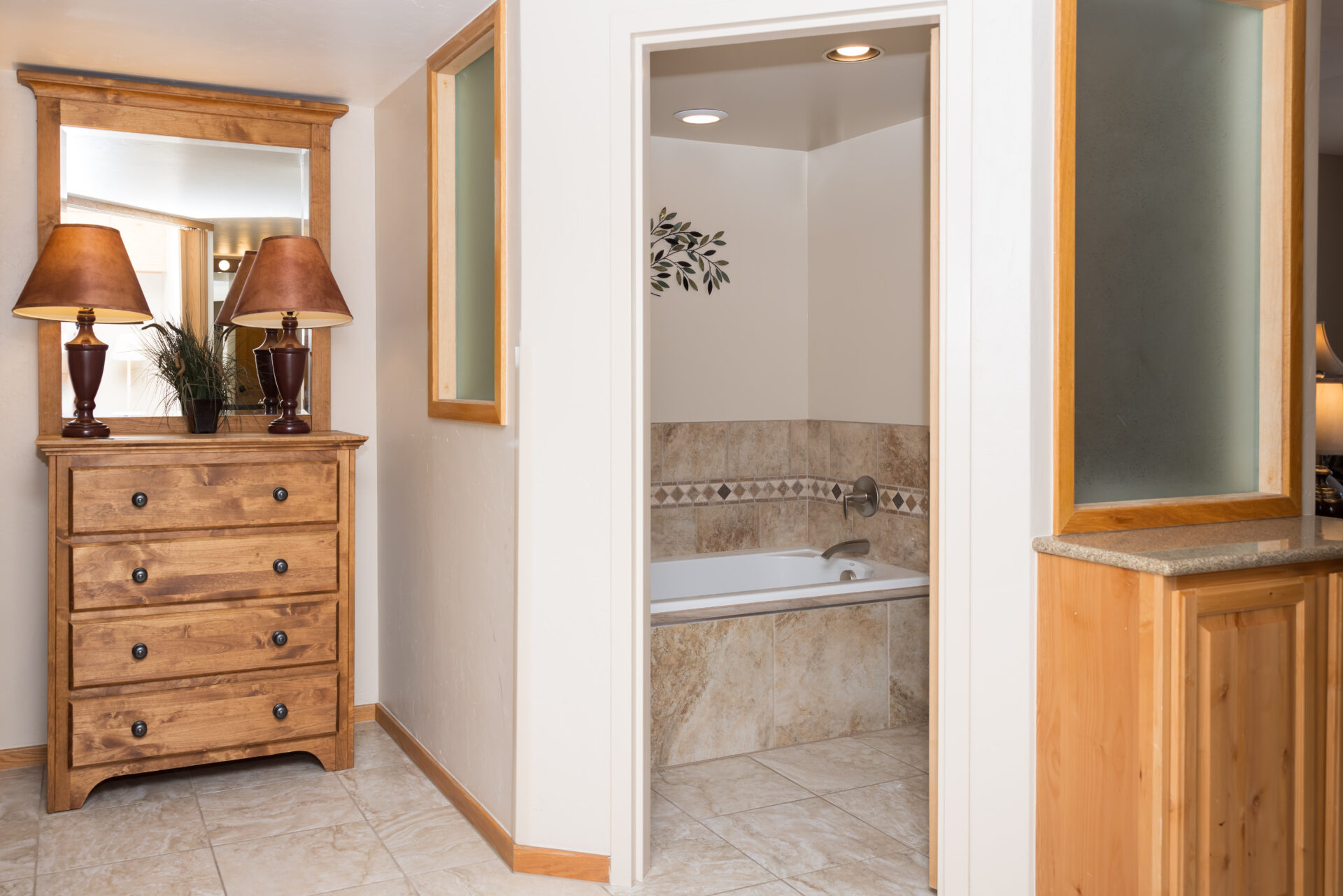 colorado suite bathroom
