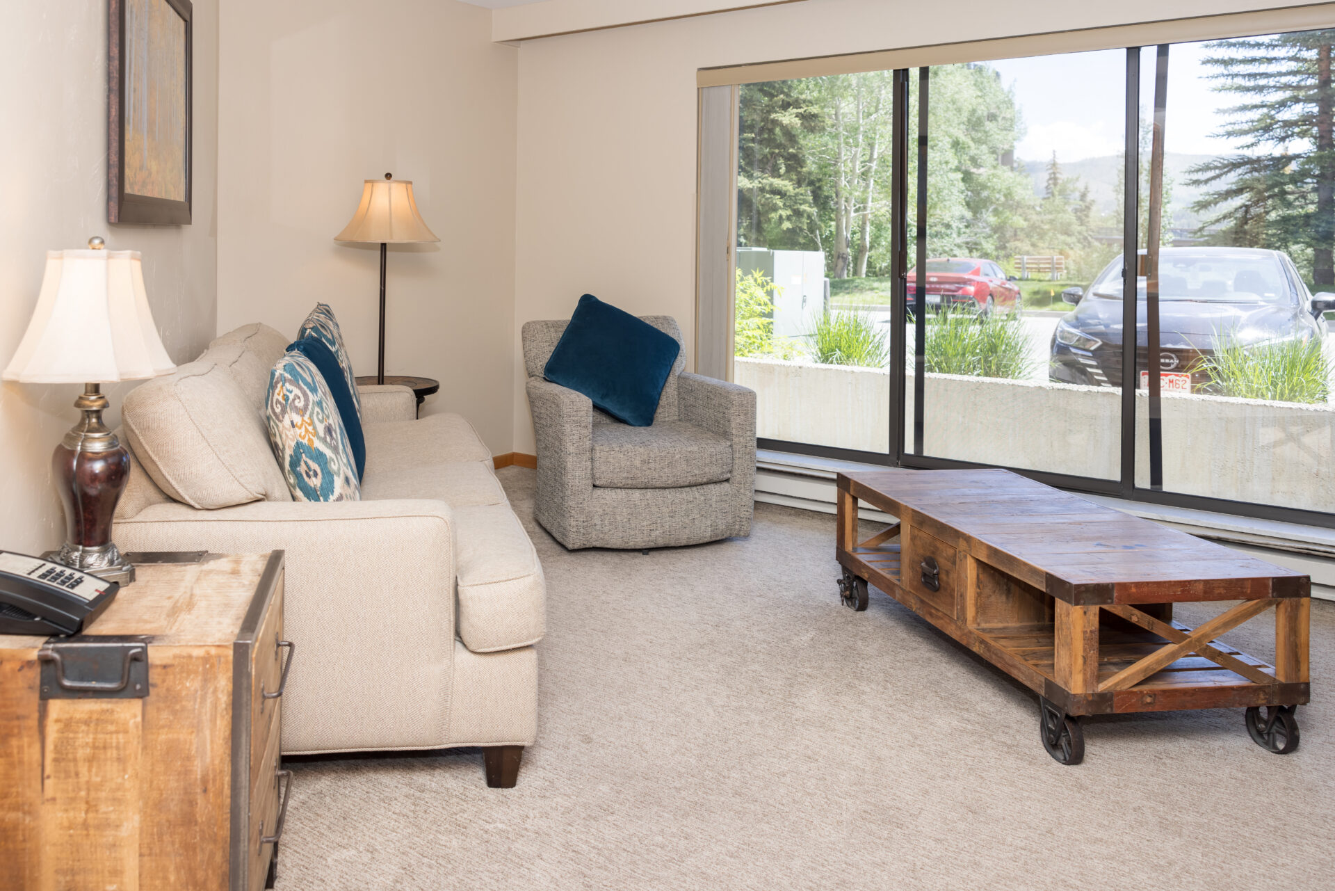 colorado suite living room