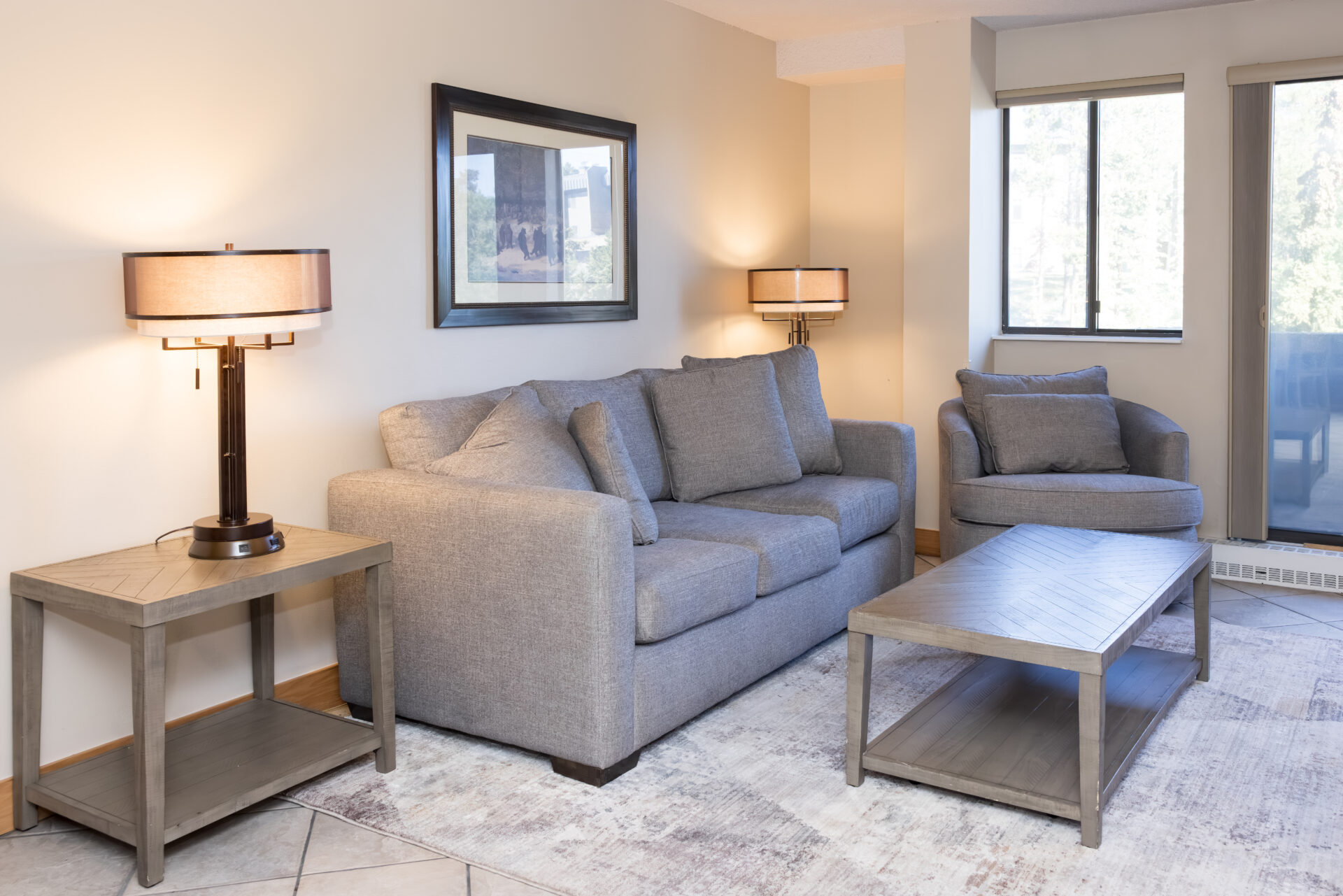 one bedroom suite living room